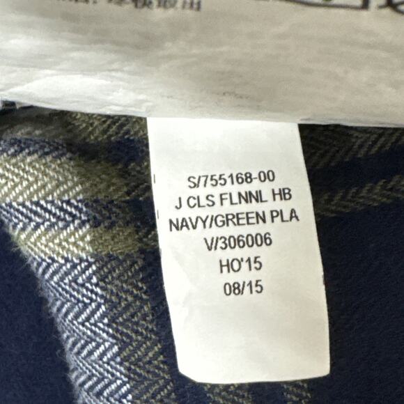 Old Navy Classic Navy And Ivory Plaid Flannel Size Medium - Picture 9 of 14